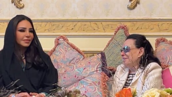 أحلام ونجاة الصغيرة 
