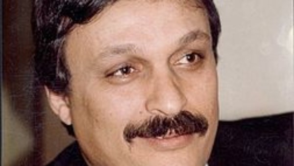  الفنان الراحل محمد توفيق،