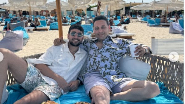 مصطفى قمر ونجله تيام