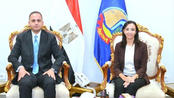 محافظ البحيرة تستقبل نائب وزير الصحة 