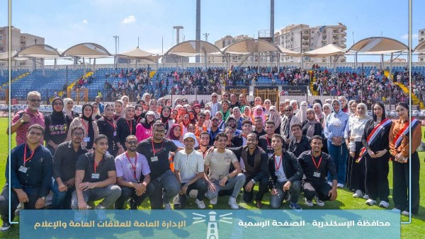محافظ الإسكندرية يشهد توزيع مساعدات غذائية ومستلزمات مدرسية 
