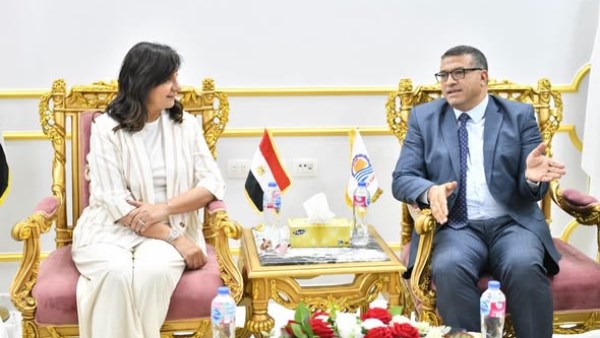 استقبل اللواء الدكتور مصطفى الببلاوي، محافظ قنا، السفيرة نبيلة مكرم