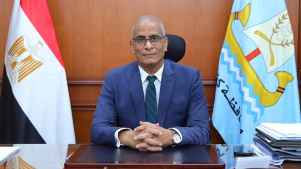 محافظ كفرالشيخ يهنئ محمد الباجوري 