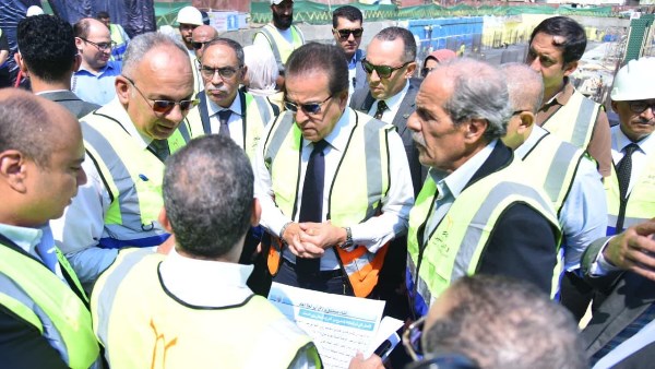 وزير الصحة والسكان 