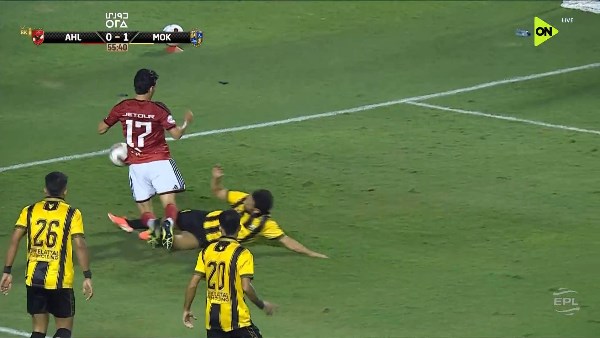 ركلة جزاء الأهلي