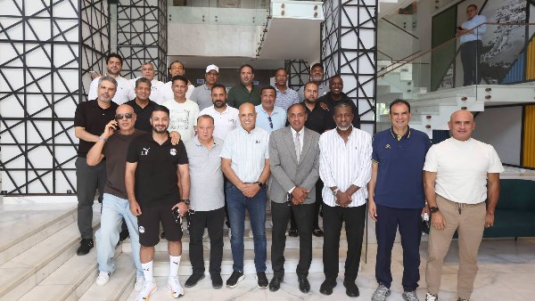 مدربو الرخصة PRO