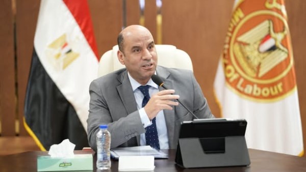 وزير العمل
