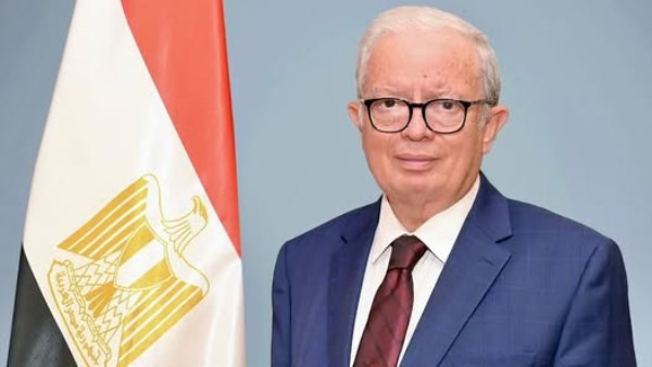  الدكتور حسين عيسى، نائب رئيس مجلس الوزراء للشؤون الاقتصادية،