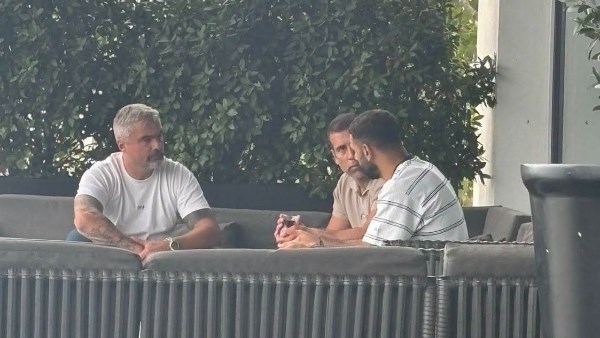 اجتماع محمد صلاح مع مدرب طرابزون