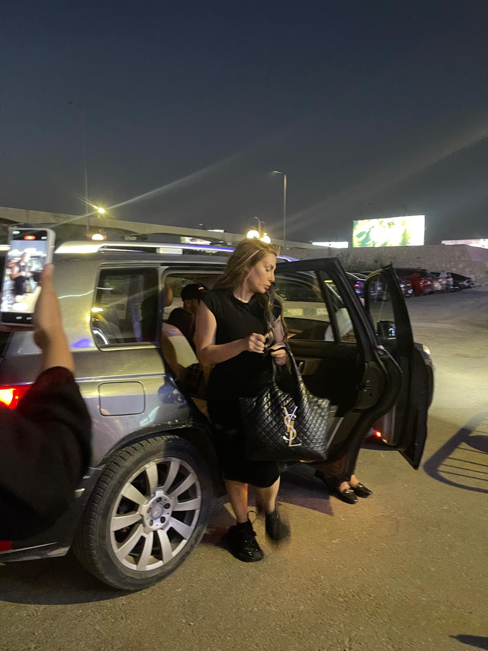 8e55a0f7-bf12-4079-a_2749_085629 عزاء حما الفنان أمير شاهين في مسجد الشرطة بالشيخ زايد