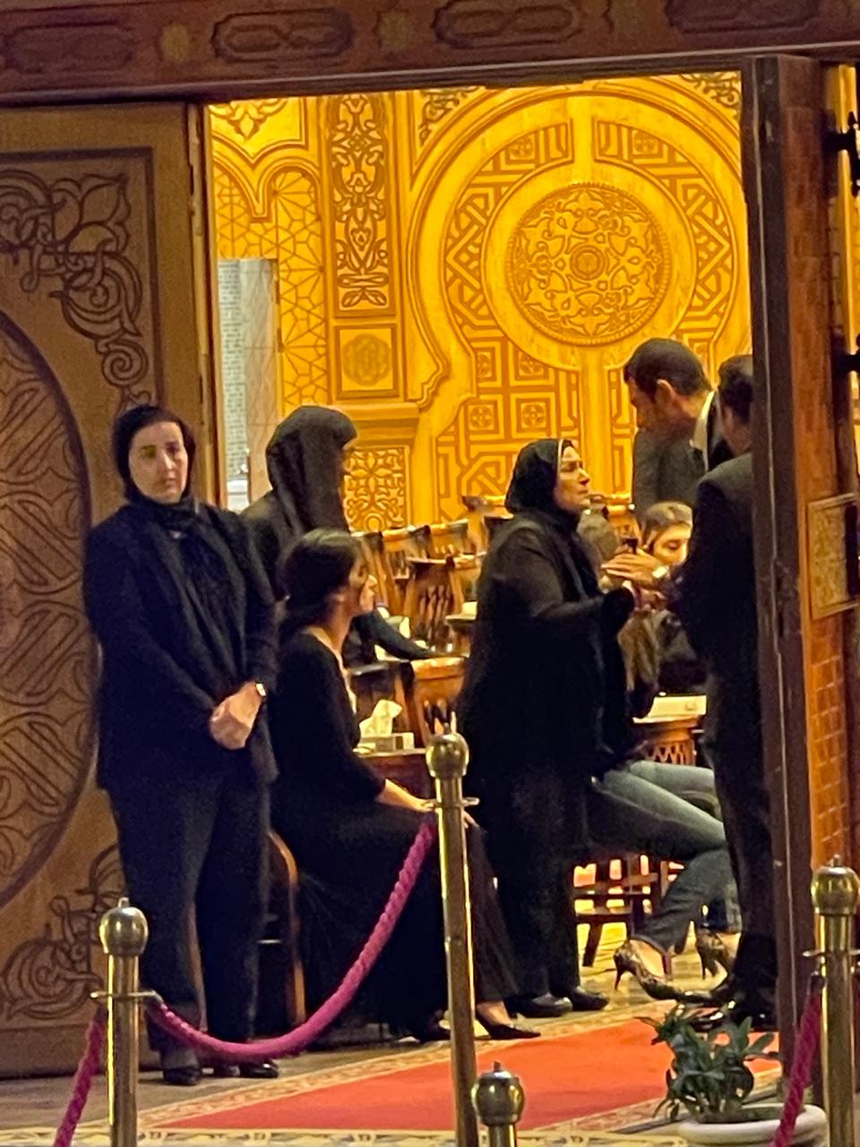 fc27fd00-7f03-4f98-b_2749_085637 عزاء حما الفنان أمير شاهين في مسجد الشرطة بالشيخ زايد